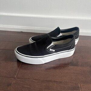 Vans Women's Classic Slip-On Stackform Shoe